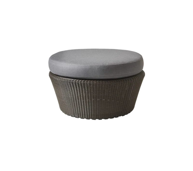 Kingston footstool, large van Cane-line in Mocca, small round Weave, Grey, Natté w/QuickDry & Airflow – productfoto