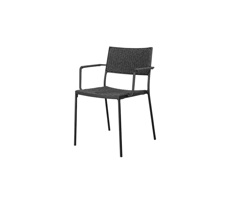 Less armchair van Cane-line in Lava grey, aluminium w/dark grey medium flat Soft Rope – productfoto