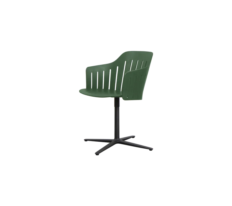 Choice chair with swivel base van Cane-line in Dark green, polypropylene, up to 98% recycled, Black, aluminium – productfoto
