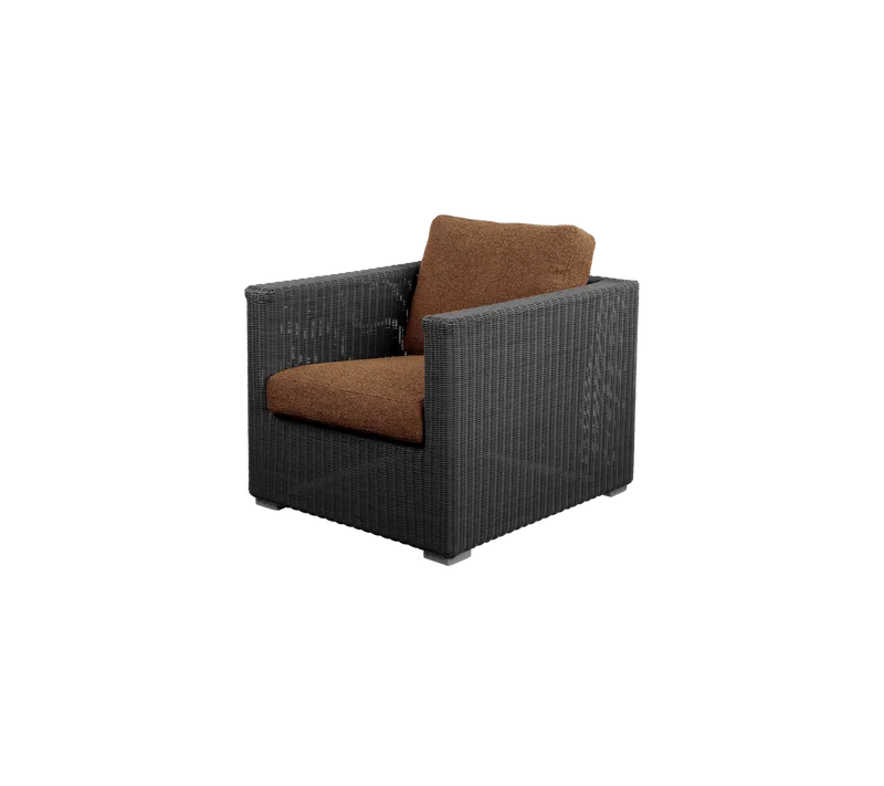 Chester lounge chair de Cane-line en Graphite, large round Weave, Umber brown, Rise w/QuickDry & Airflow – photo du produit