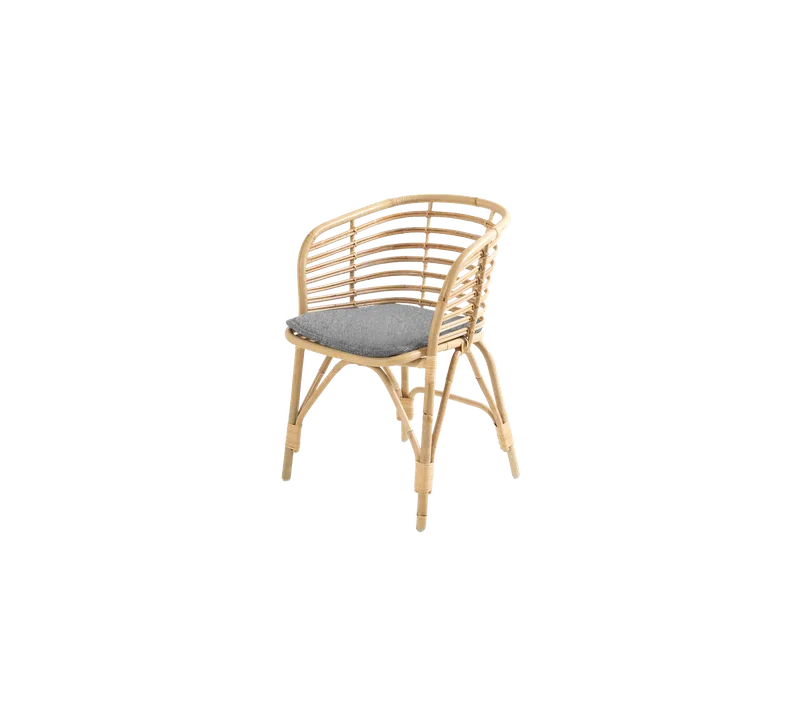 Blend armchair van Cane-line in Natural, large round sticks rattan, Light grey, Zen – productfoto