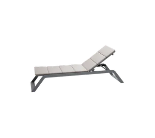 Siesta sunbed by Cane-line in Light grey, aluminium, Sand, Natté w/QuickDry & Airflow – product photo 2 of 2