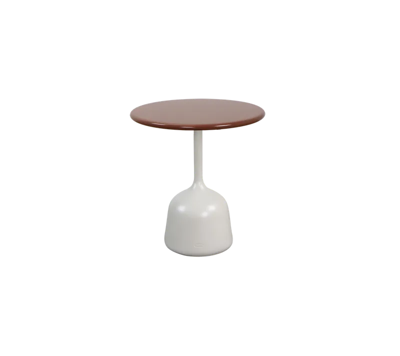 Glaze coffee table, small van Cane-line in Sand, semi glossy aluminium, Desert red, semi glossy aluminium – productfoto