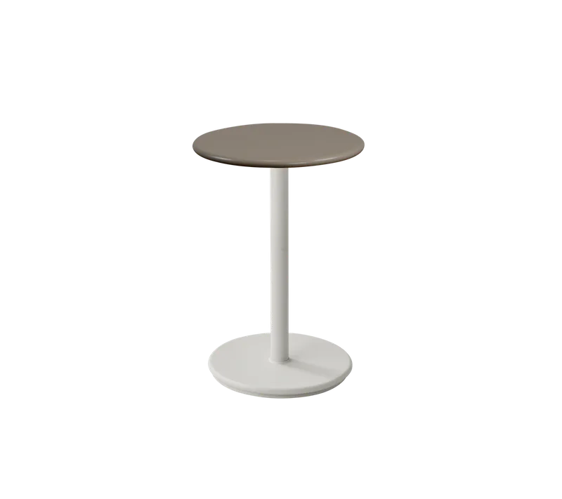 Go café table dia. 45 cm van Cane-line in Sand, Aluminium, Taupe, semi glossy aluminium – productfoto