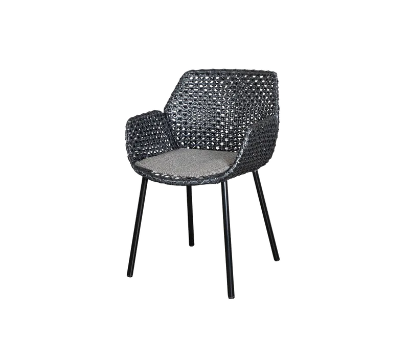 Vibe chair de Cane-line en Black/graphite, small cross peel Weave, Dark grey, Wove – photo du produit