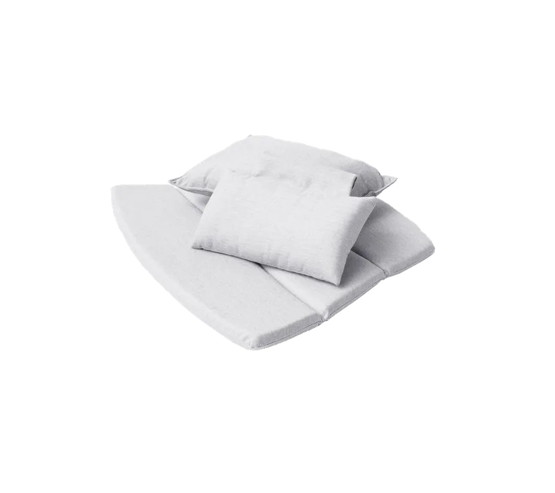 Breeze highback chair, Cushion set by Cane-line in Light grey, Natté – product photo