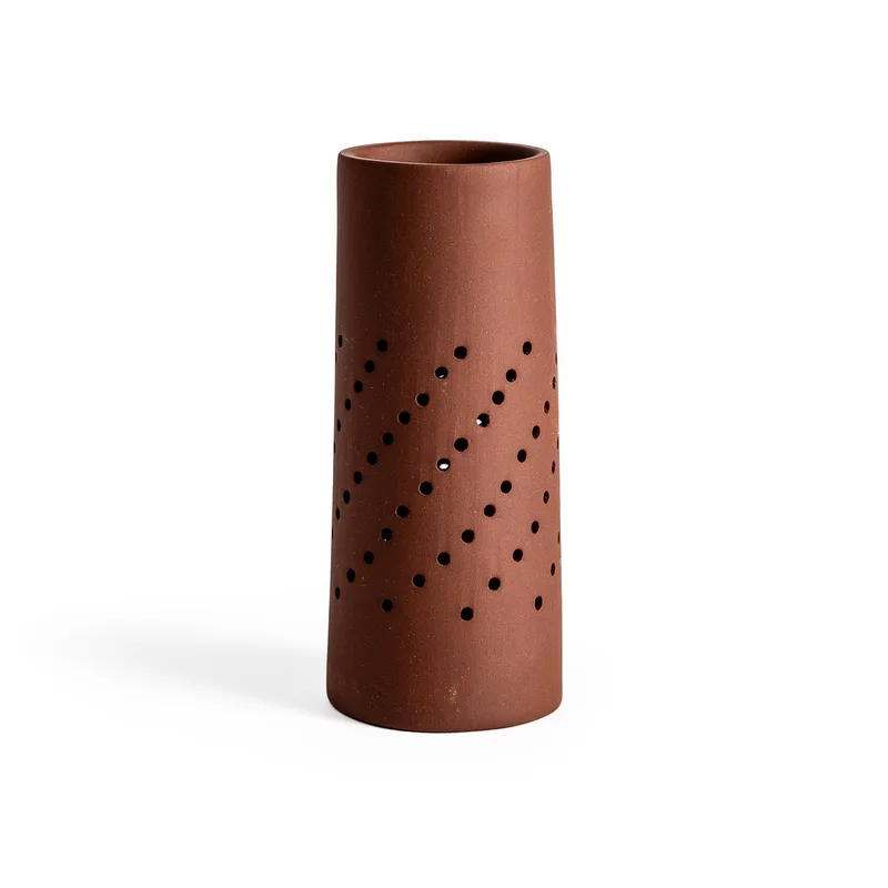 Sand Secrets Teastrainer de Design House Stockholm en Red Clay – photo du produit