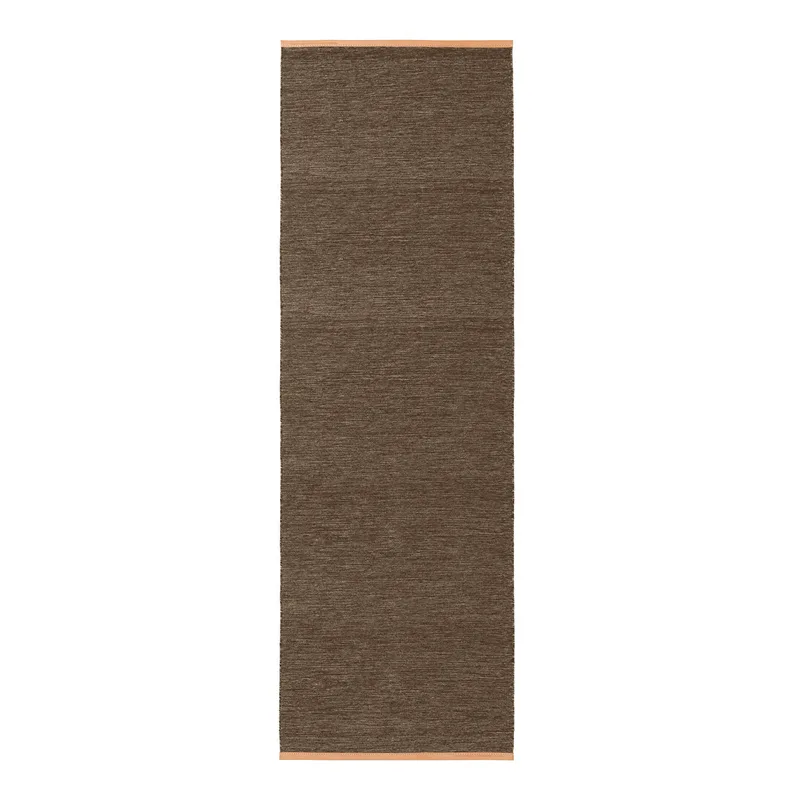 Björk Rug van Design House Stockholm in 80x250 cm, Brown – productfoto