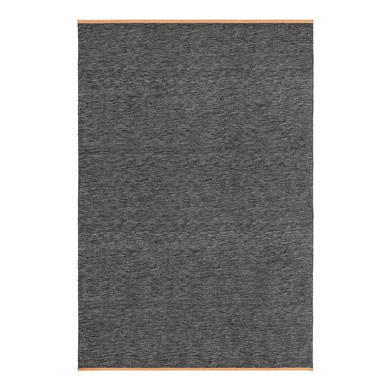 Björk Rug van Design House Stockholm in 200x300 cm, Dark Grey – productfoto