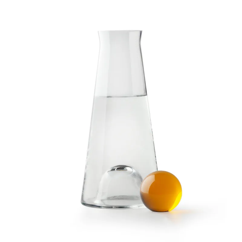 Fia Carafe von Design House Stockholm in 100 cl, Clear/Amber – Produktfoto
