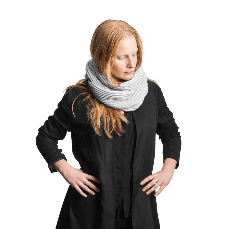 Pleece von Design House Stockholm in Snood, Light Grey – Produktfoto