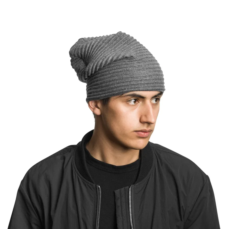Pleece de Design House Stockholm en Beanie, Dark Grey – photo d’ambiance