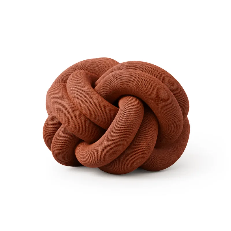Knot Cushion US von Design House Stockholm in Ochre – Produktfoto