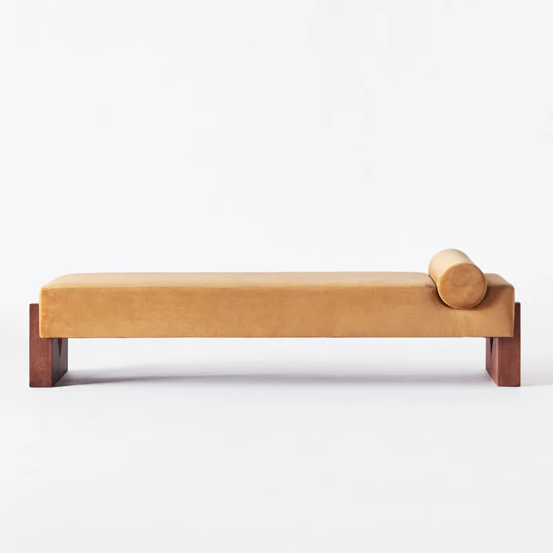 V Day Bed Velvet de Dusty Deco – photo du produit