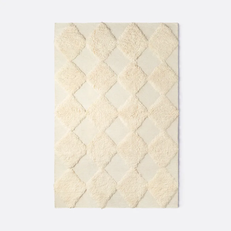 Chess Rya Rug White von Dusty Deco in 200 × 300 – Produktfoto
