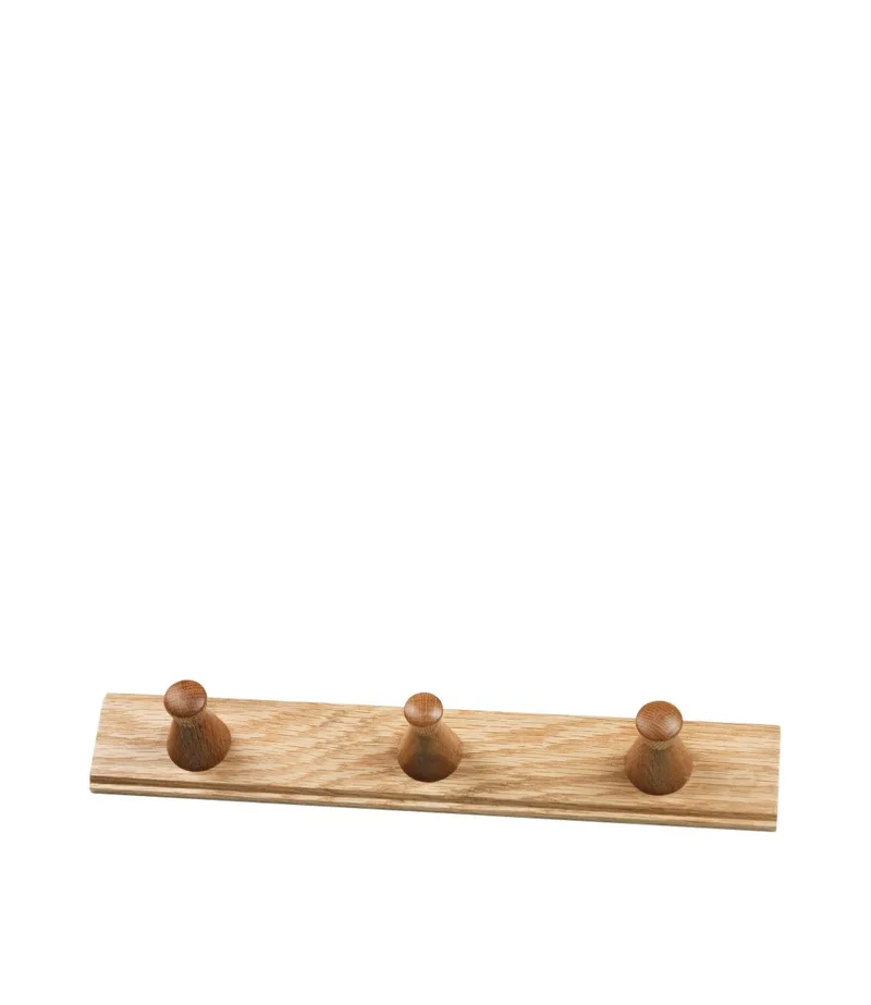 Q3 Allé - Knager - Eg - 3 knager by FDB Møbler – product photo