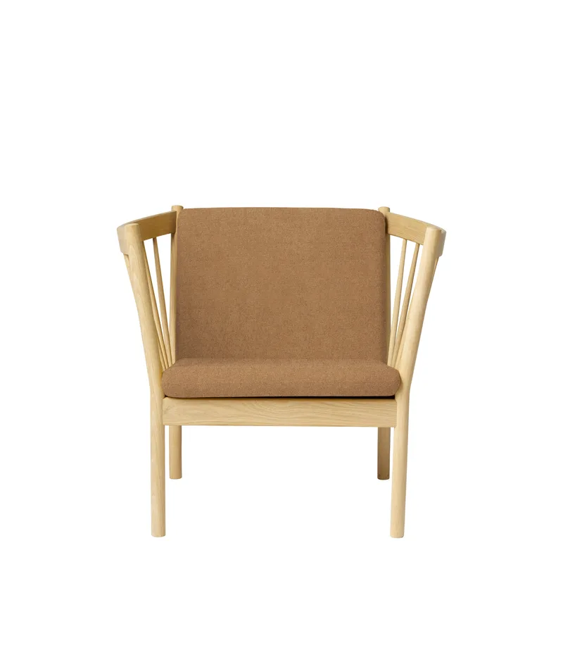 J146 - Lænestol - Eg - Brown (15) by FDB Møbler – product photo