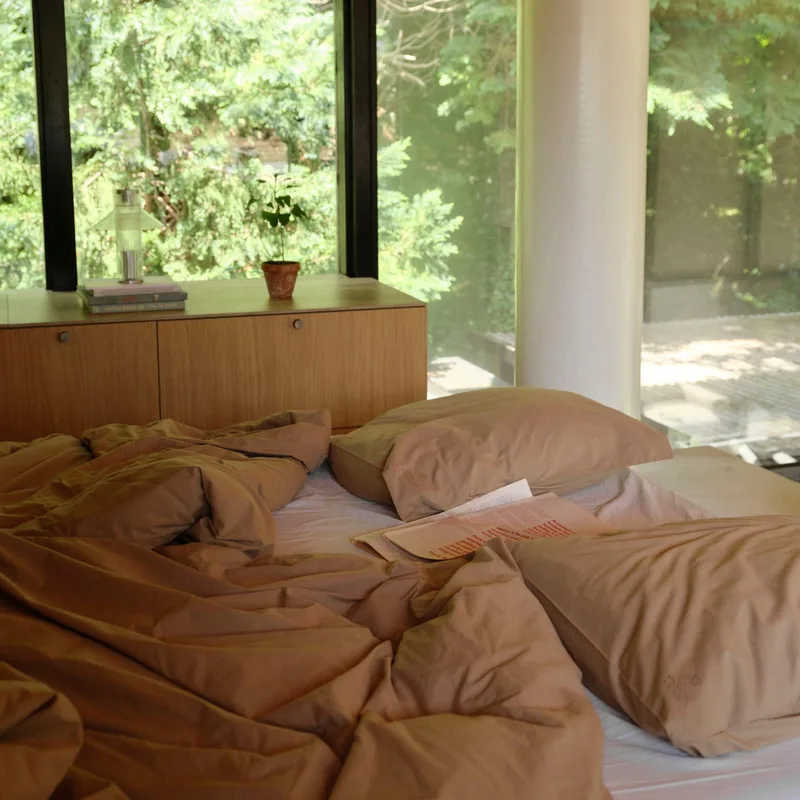 R39 Vindeby - Sengesæt - Taupe - 140 x 220 cm de FDB Møbler – photo d’ambiance 2 sur 3