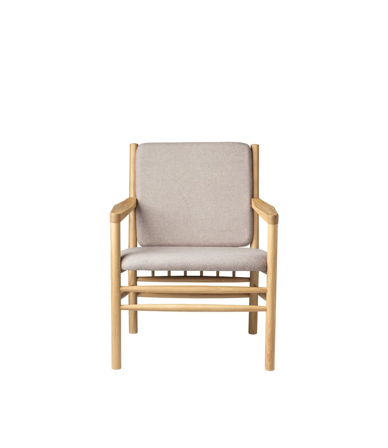 J147 - Lænestol - Eg - Light Grey (02) by FDB Møbler – product photo