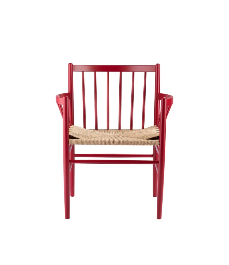 J81 - Stol - Bøg - Ruby Red by FDB Møbler – product photo