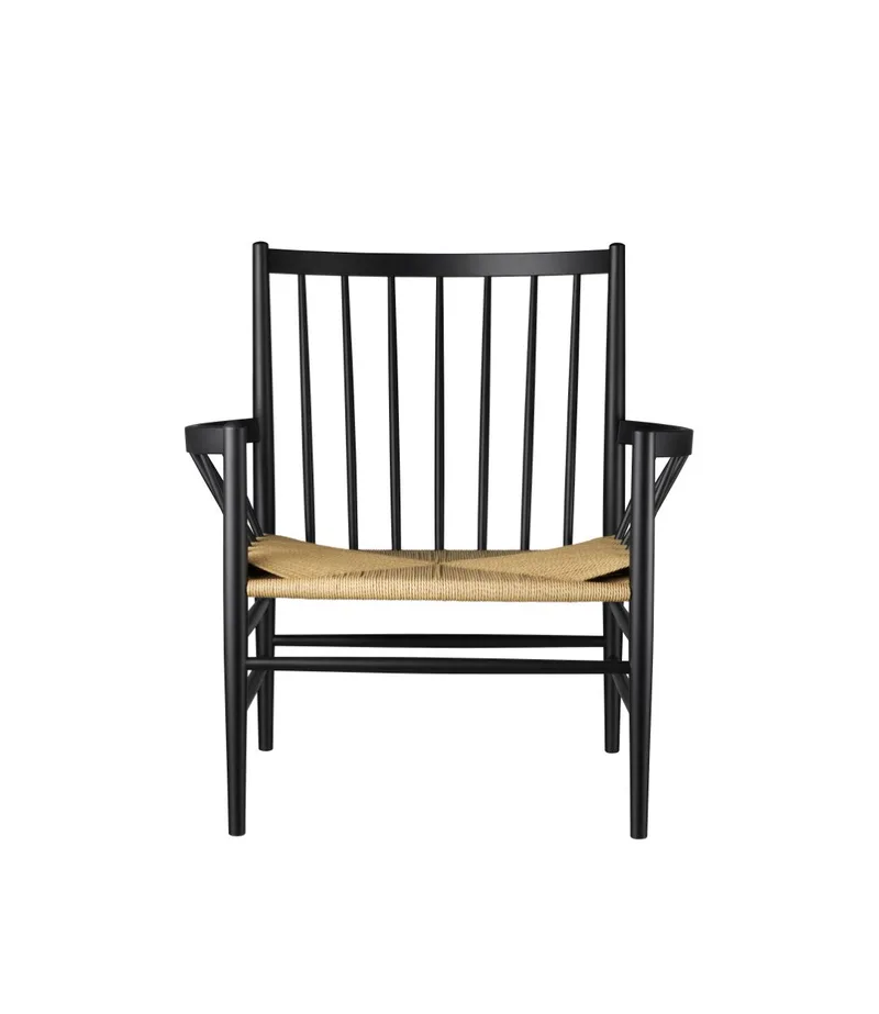 J82 - Loungestol - Bøg - Jet Black by FDB Møbler – product photo