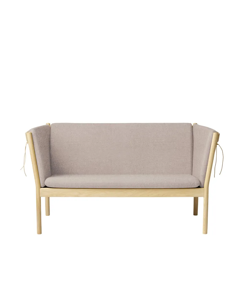 J148 - 2 pers. sofa - Eg - Light Grey (02) van FDB Møbler – productfoto