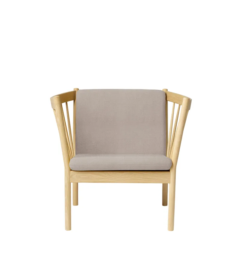 J146 - Lænestol - Eg - Beige (61) by FDB Møbler – product photo