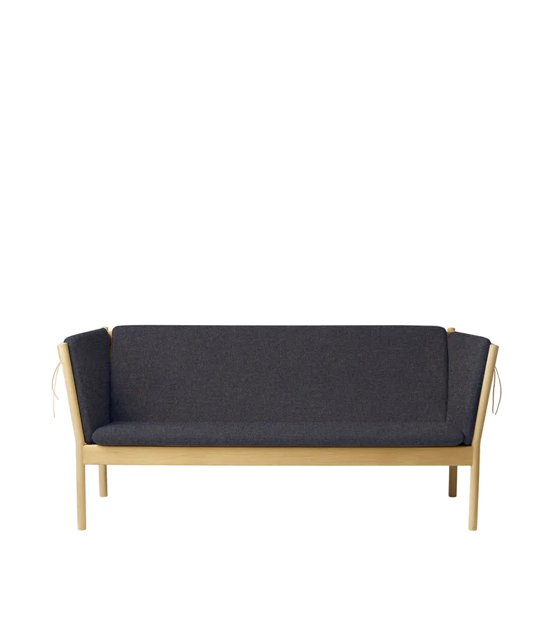 J149 - 3 pers. sofa - Eg - Dark Grey (28) van FDB Møbler – productfoto