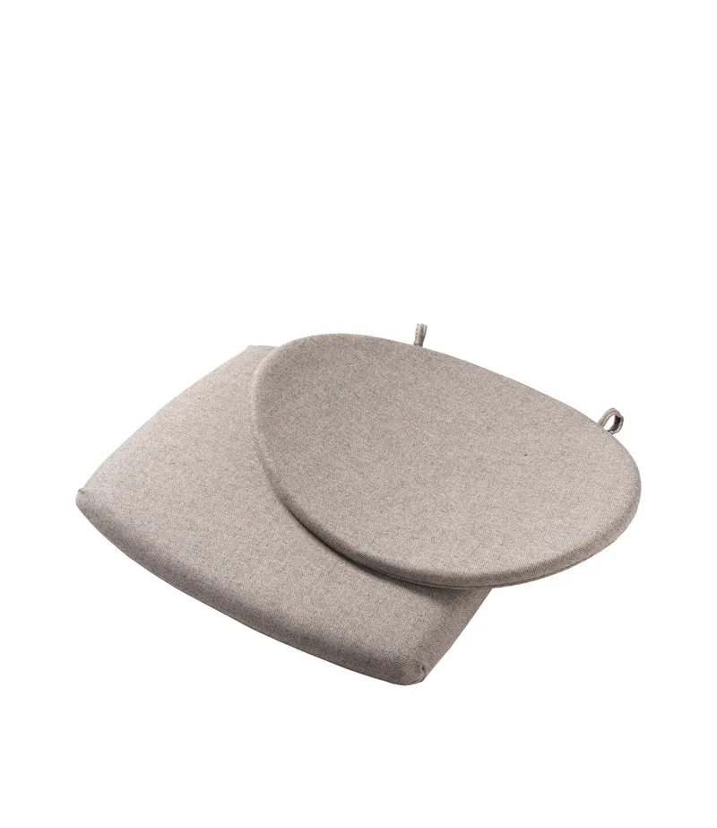 J166 Jørna - Hynde - Light Grey (02) von FDB Møbler – Produktfoto