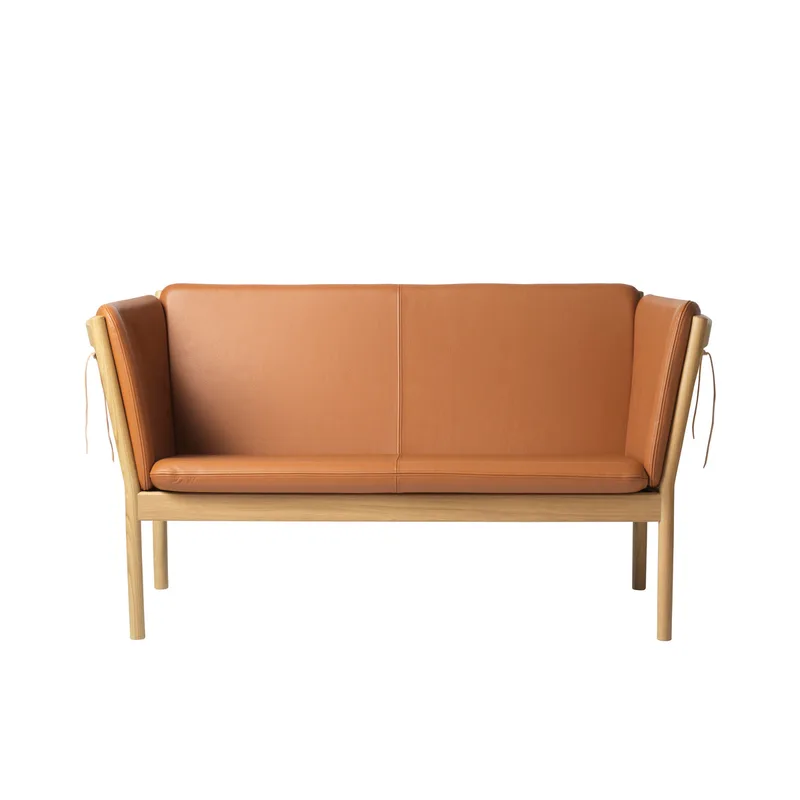 J148 - 2 pers. sofa - Eg - Cognac læder van FDB Møbler – productfoto