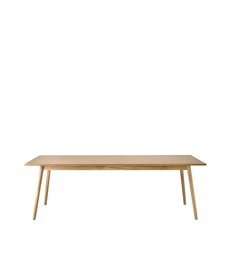 C35C - Spisebord - Eg - Lakeret by FDB Møbler – product photo