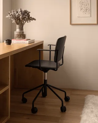 Mono Chair Mono by Fogia in Black oak/RAL9005, Black oak, Jet black (RAL 9005) – interior photo 6 of 12