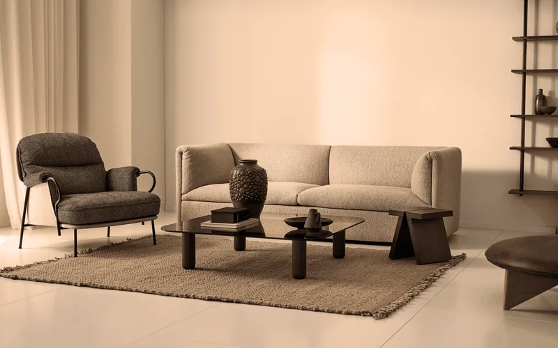 Big Sur Coffee Table Low, Large Big Sur de Fogia en Smoked glass/Smoked oak, Smoked oak – photo d’ambiance 3 sur 9