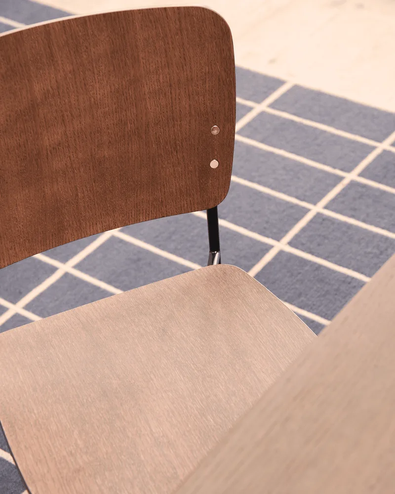 Mono Chair Mono by Fogia in Black oak/RAL9005, Black oak, Jet black (RAL 9005) – interior photo 4 of 12
