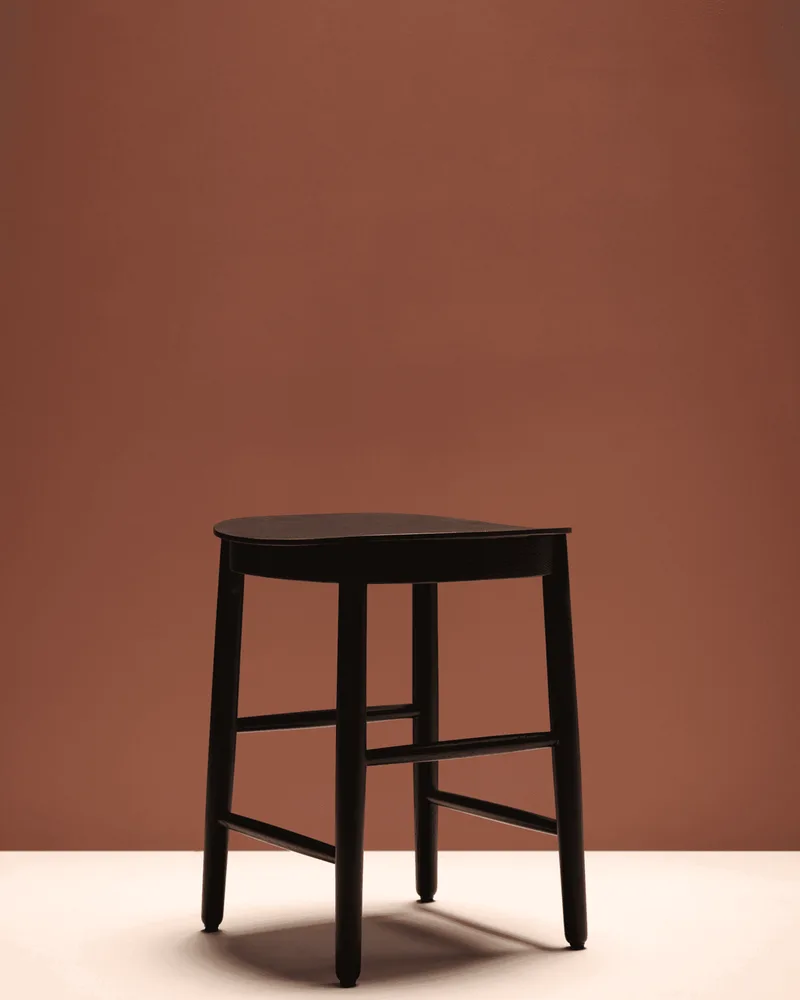 Figurine Stool Figurine von Fogia in Light oak – Ambientefoto 8 von 10