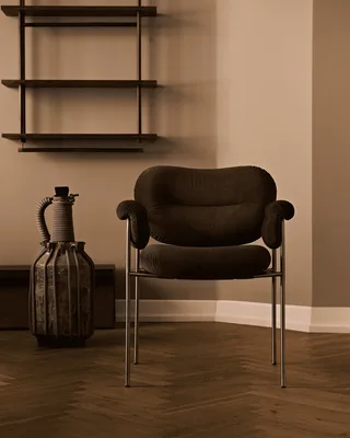 Bollo Dining Chair Bollo by Fogia in Barnum Sand 2/RAL1013, Oyster white (RAL 1013), Barnum Sand 2, Nevotex, Fabric – interior photo 5 of 53