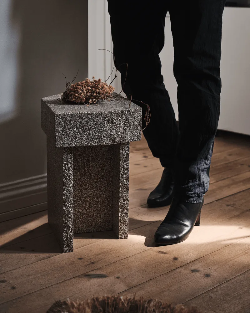 Kern Side Table, High Kern by Fogia in Brown terracotta – interior photo 7 of 34
