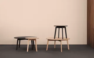 Area Coffee Table, Mid Area van Fogia in Lacquered oak – sfeerfoto 1 van 7