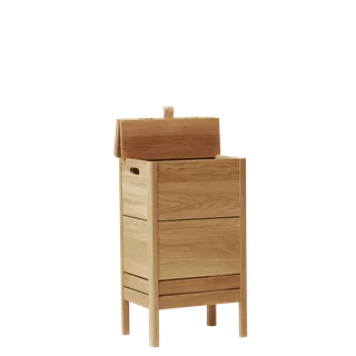 A Line Laundry Box van Form & Refine in Oak – productfoto 1 van 3
