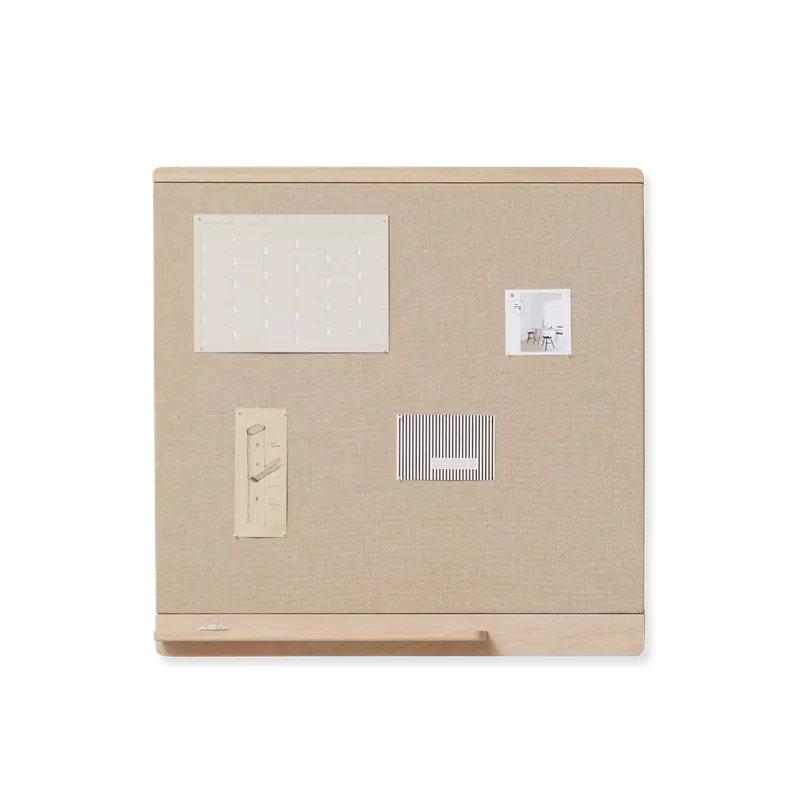 Rim Pinboard 75×75 van Form & Refine in White Oak – productfoto 3 van 3