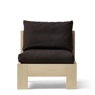 Icon Lounge Chair von Form & Refine in Pine – Produktfoto 1 von 5