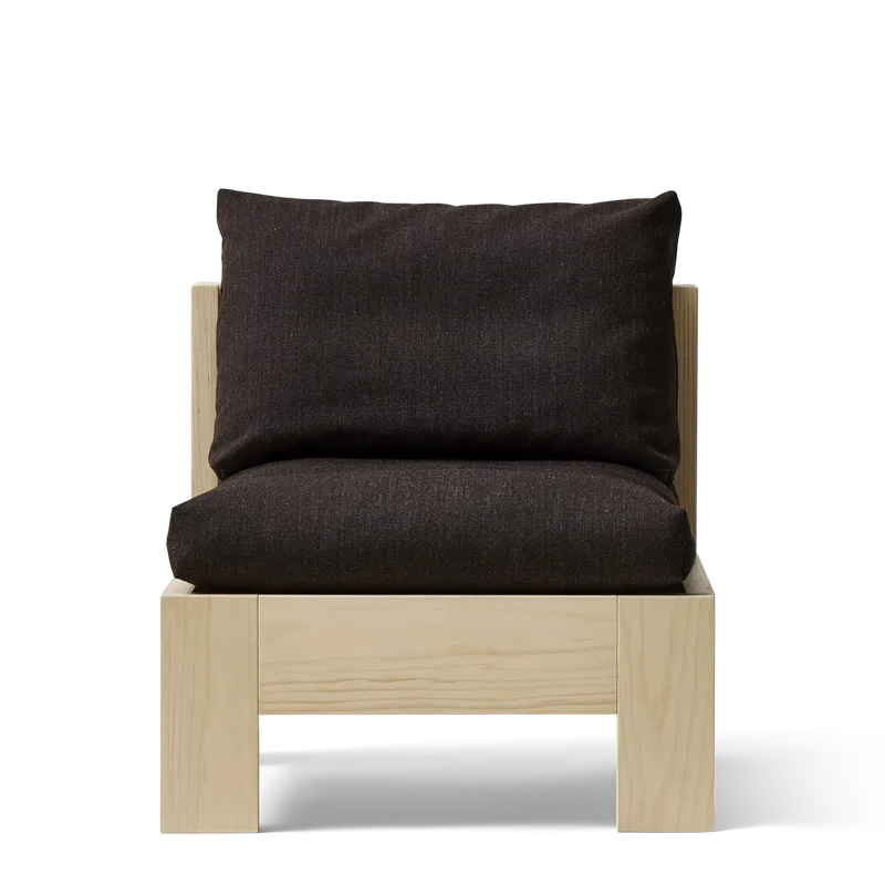 Icon Lounge Chair von Form & Refine in Pine – Produktfoto 1 von 5