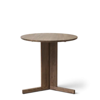 Trefoil Round Table Ø75 3 Legs van Form & Refine in Smoked Oak – productfoto 3 van 3