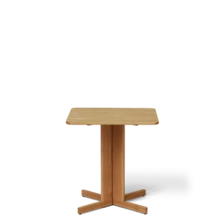 Trefoil Square Table 68×68, Oak von Form & Refine – Produktfoto 1 von 4