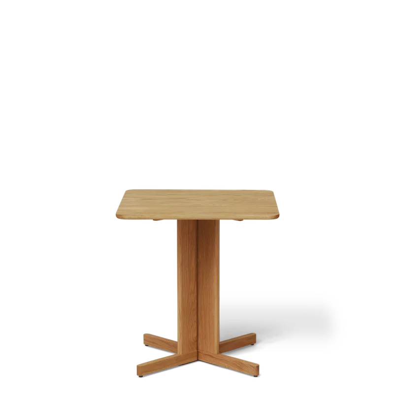 Trefoil Square Table 68×68, Oak von Form & Refine – Produktfoto 1 von 4