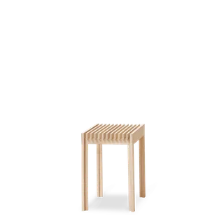 Lightweight Stool van Form & Refine in White Oak – productfoto 2 van 3