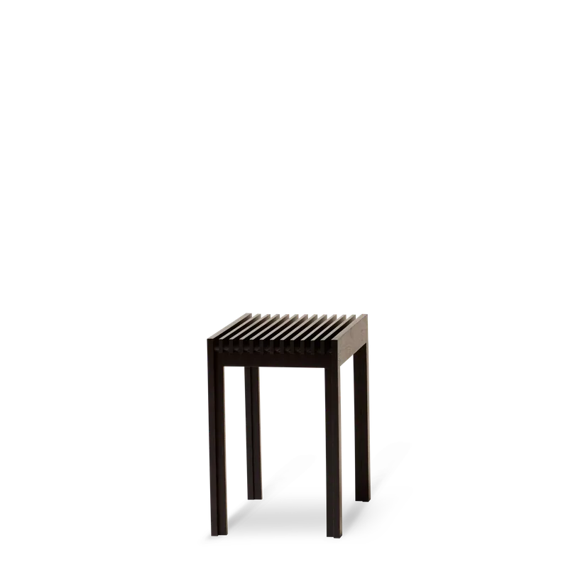 Lightweight Stool van Form & Refine in Black – productfoto 2 van 3