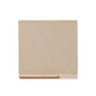Rim Pinboard 75×75 van Form & Refine in White Oak – productfoto 1 van 3