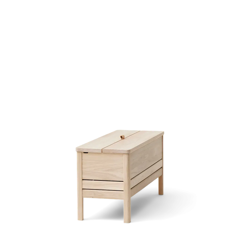 A Line Storage Bench 90 van Form & Refine in White Oak – productfoto 3 van 4