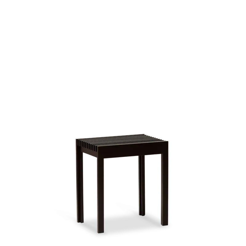 Lightweight Stool van Form & Refine in Black – productfoto 1 van 3